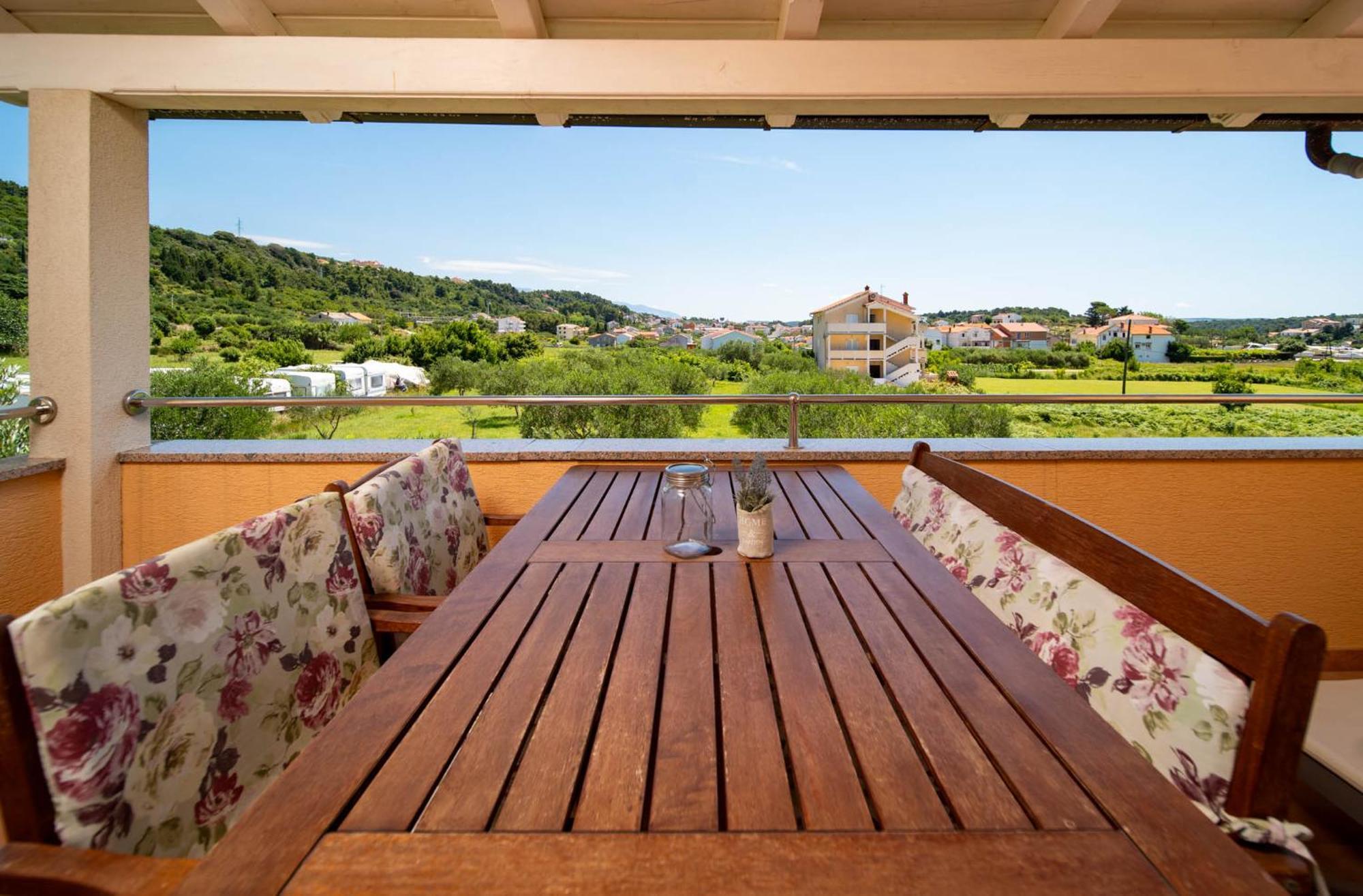 Foric Apartments With Outdoor Heated Pool Rab Town Esterno foto